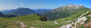 12 Salendo al Capanna 2000 sul sent. 221 con vista in Alben e in Menna
